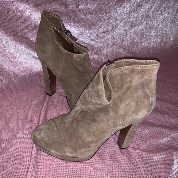 BOOTIES!!! - Picture 2 of 4